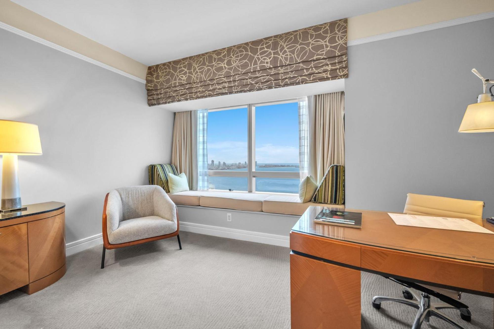 2 Bedroom Or King Studio Suites Four Seasons Hotel Miami Free Wi-Fi & Free Parking Екстер'єр фото