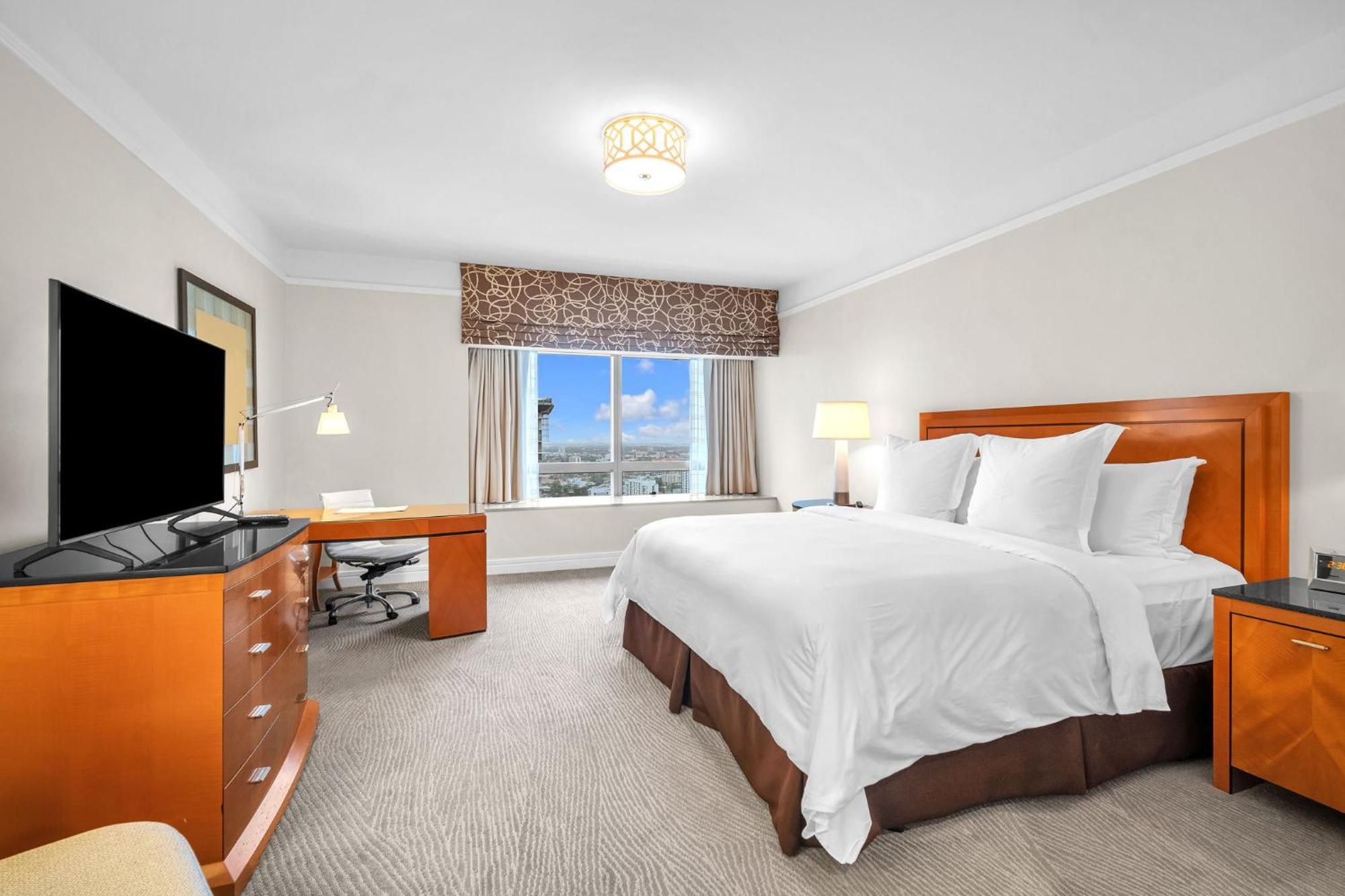 2 Bedroom Or King Studio Suites Four Seasons Hotel Miami Free Wi-Fi & Free Parking Екстер'єр фото