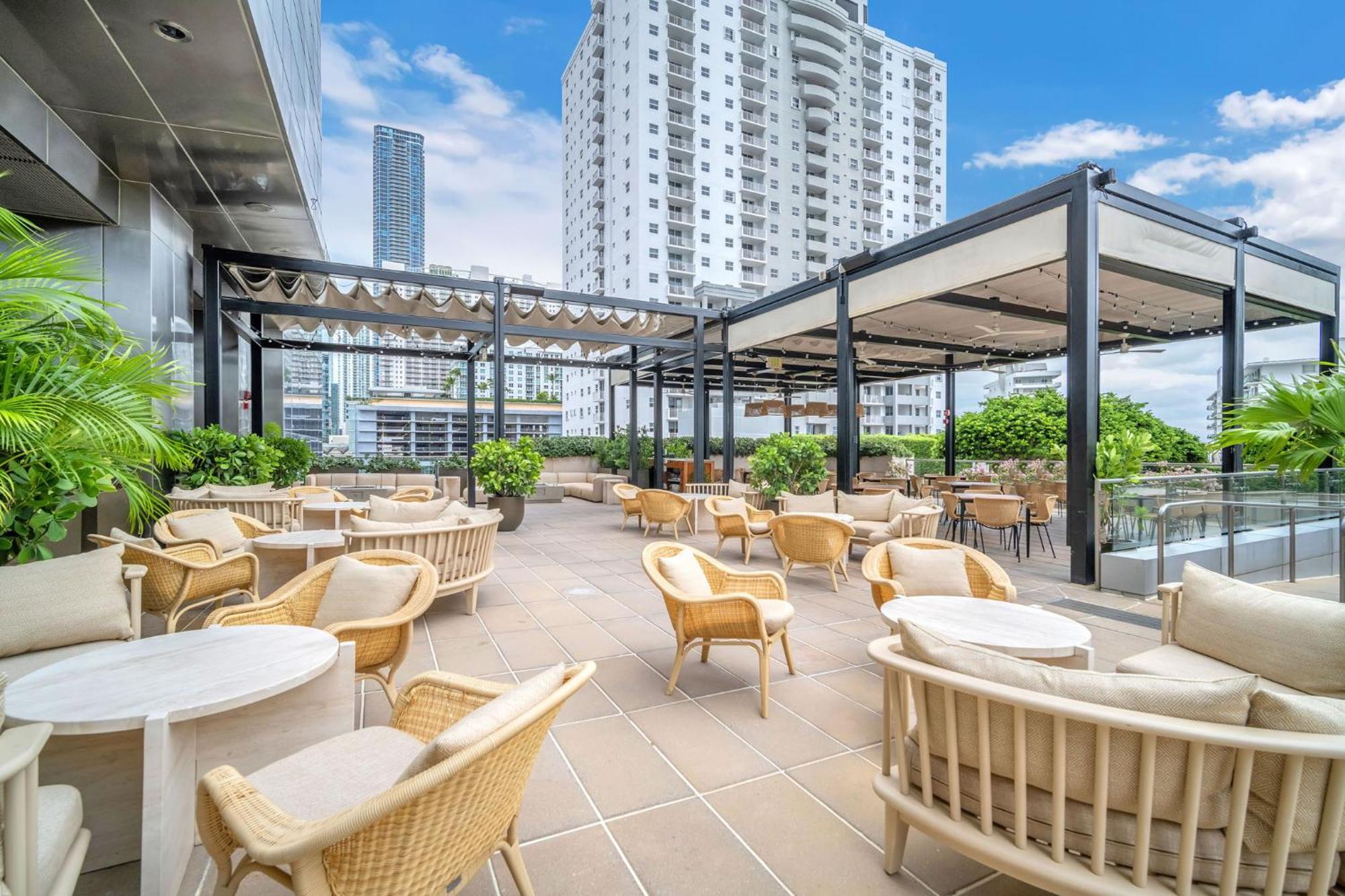 2 Bedroom Or King Studio Suites Four Seasons Hotel Miami Free Wi-Fi & Free Parking Екстер'єр фото